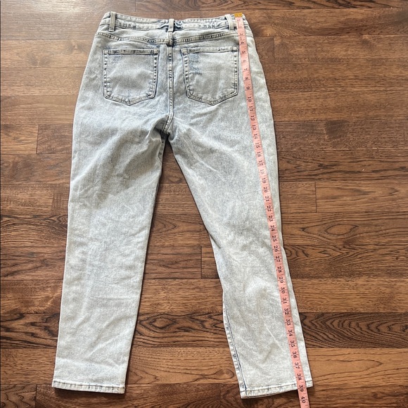 TNR Bleach Washed Distressed Women’s Jeans - Picture 8 of 11